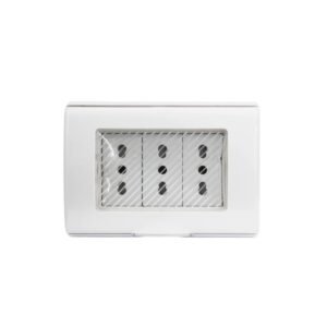 Hydrobox embutido enchufe triple 10/16A para instalaciones eléctricas seguras y prácticas
