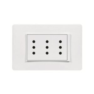 Toma de corriente triple 2P+T 10A Bticino Luzica PU1313